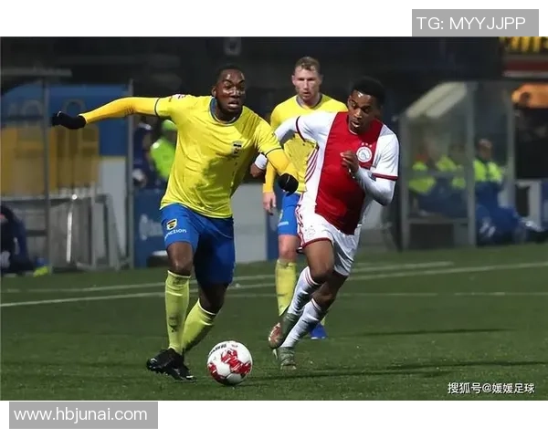 广州足球队以59分稳居钻石联赛积分榜首位展现强劲实力